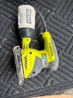 Ryobi 2 amp corded 1/4 sheet sander