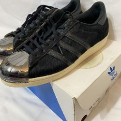 Black Friday Sneaker Sale As Is