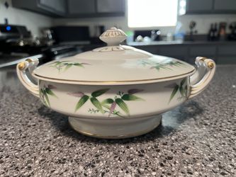 Aladdin Serving Dish
