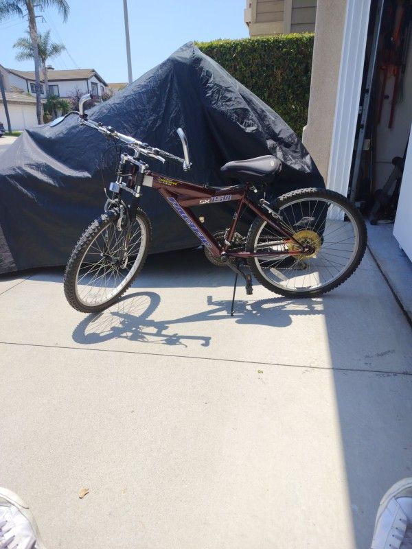 24 Inch, 21 Speed Mountain Bike 🚲. Just Need A Back Tire. "Pacific 150, Over Drive System.