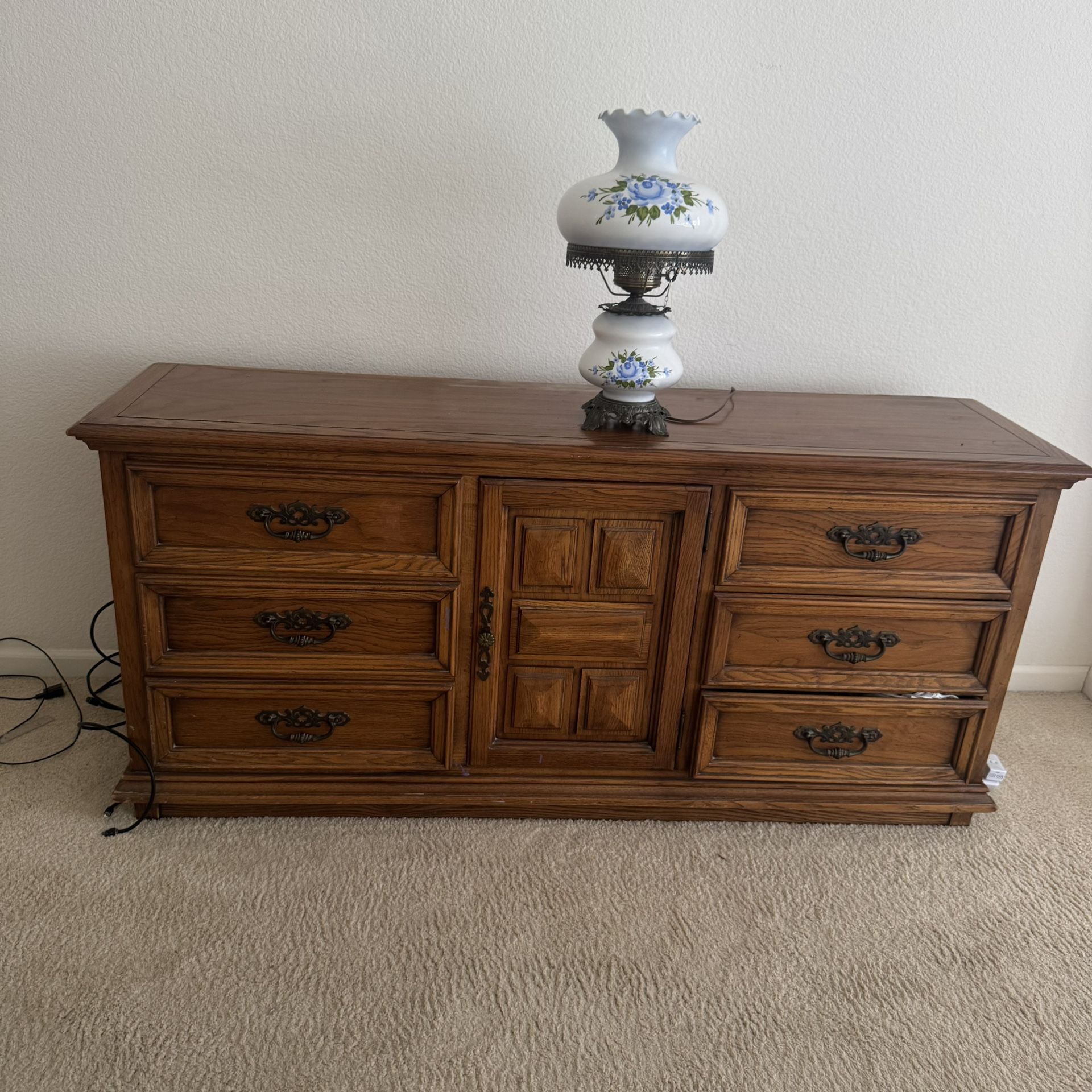 Amazing Dresser