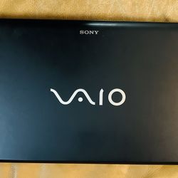 For Sale: Sony VAIO VPCF13AFX – Powerful Multimedia Laptop 