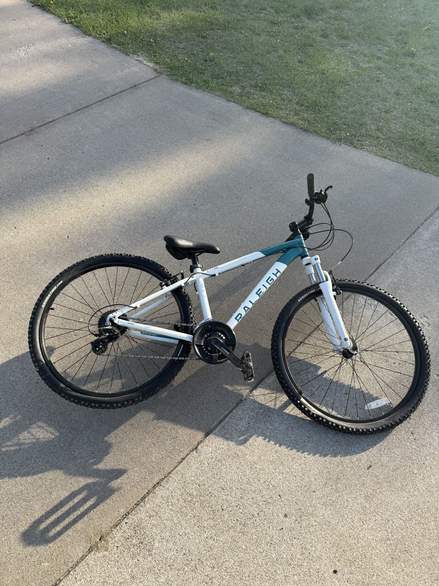 Raleigh Eva Women's Bike
