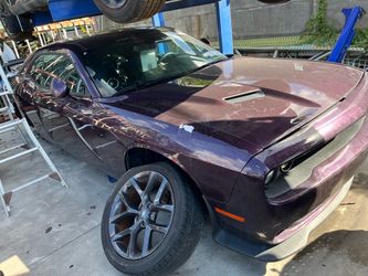 Challenger SXT Full Part Out