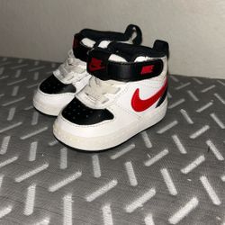 Nike Court Borough Mid 2