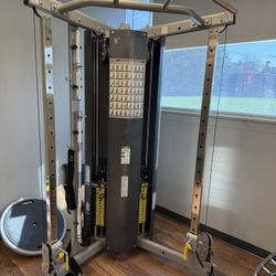 Functional Trainer (Commercial grade) Is