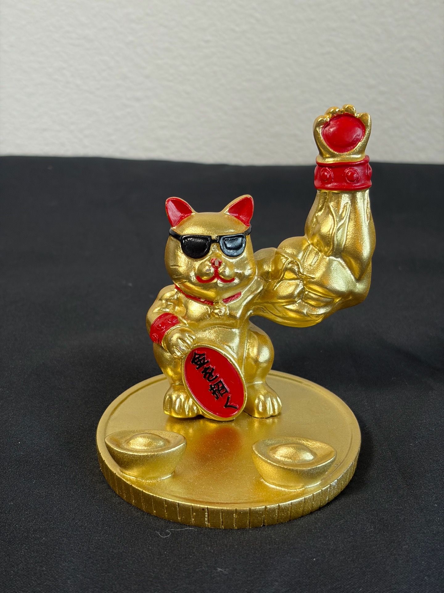 Lucky Cat Muscle Cell Phone Stand Holder