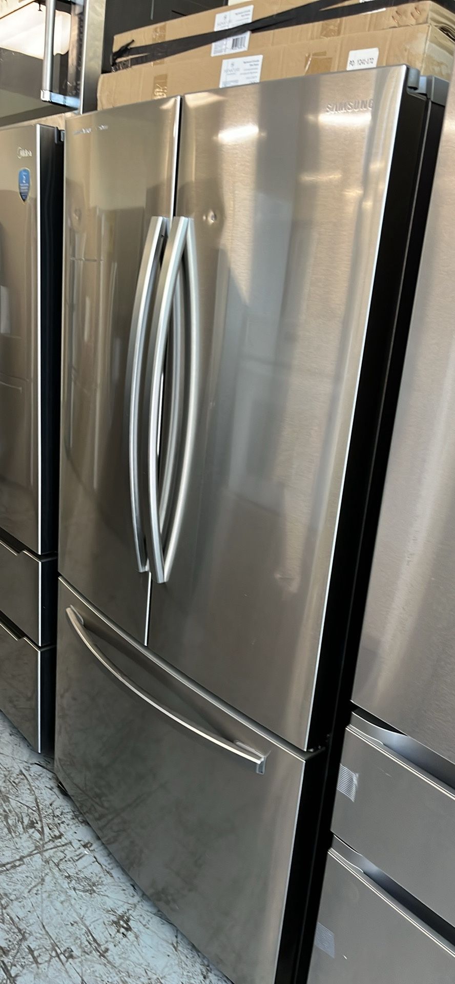 💥Great Deal💥 28 cu. ft. Large Capacity 3-Door French Door Refrigerator with AutoFill Water Pitcher