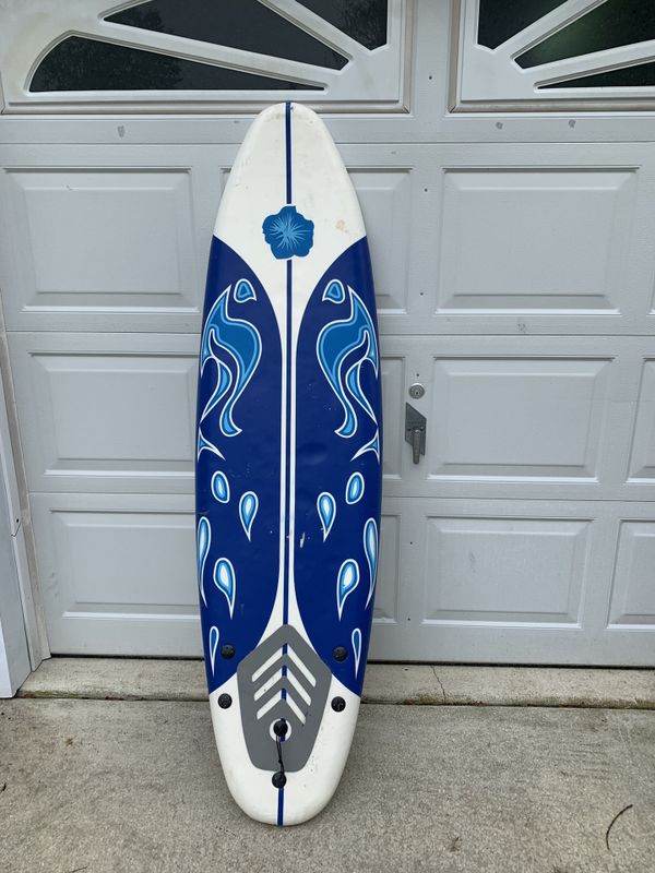 Lightweight styrofoam surf board 6 feet for Sale in Egg Harbor Township