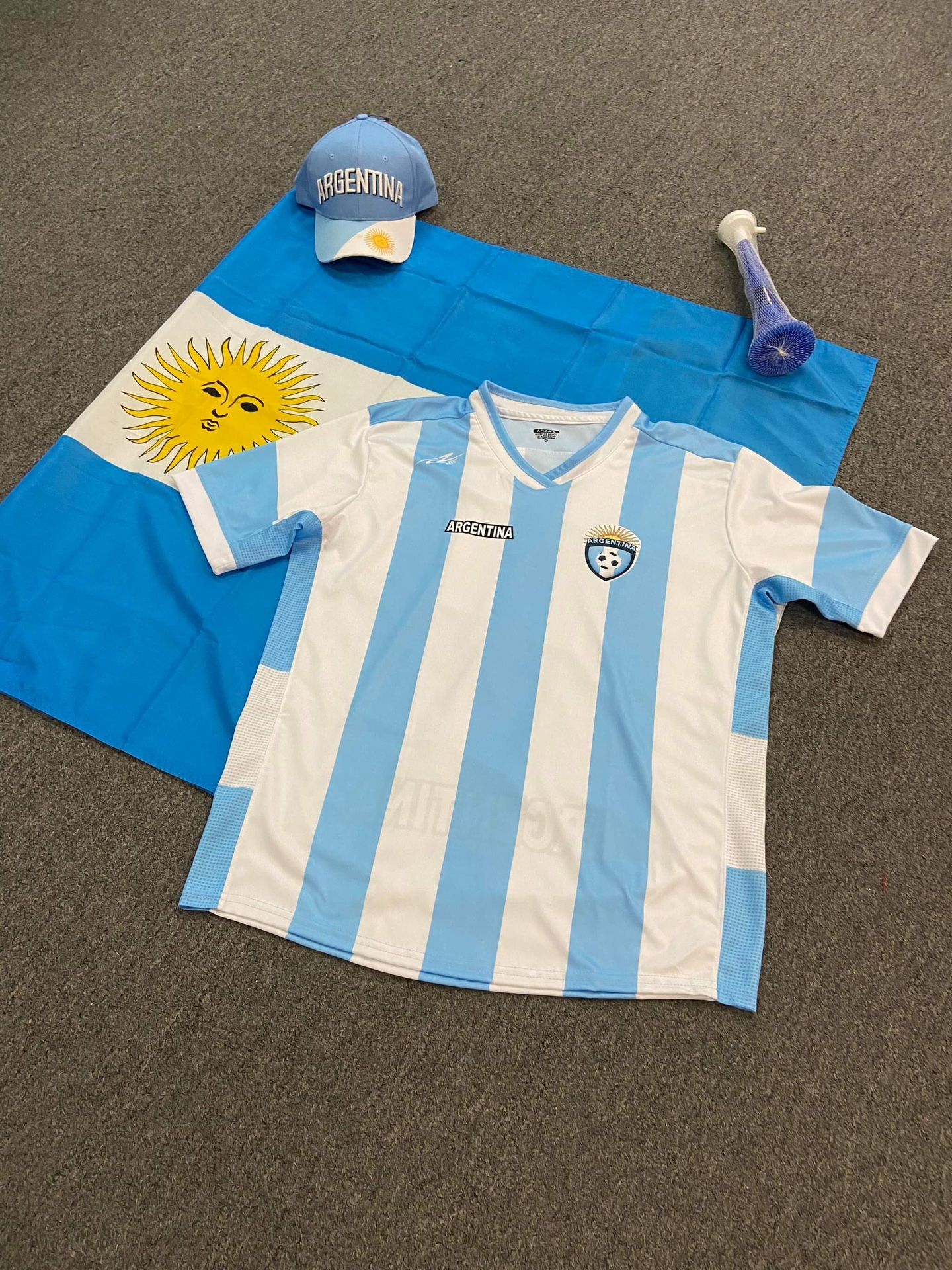 Playera,bandera,gorra y trompeta de Argentina