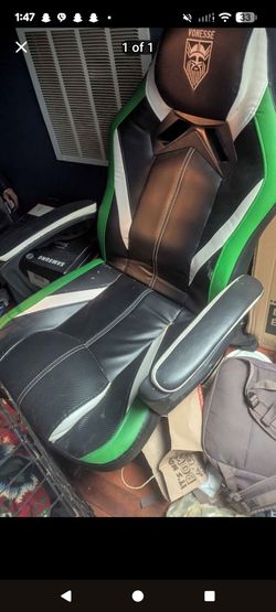 Gaming chair