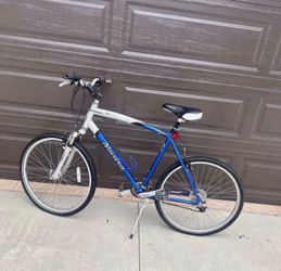 Novara Metro Bike 26” 21 Speed