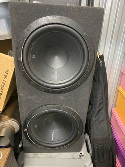Rockford fosgates 2 12” subwoofers