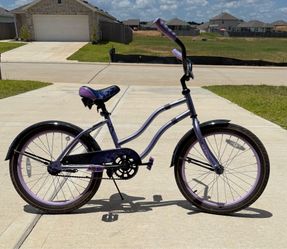 Purple girls bike