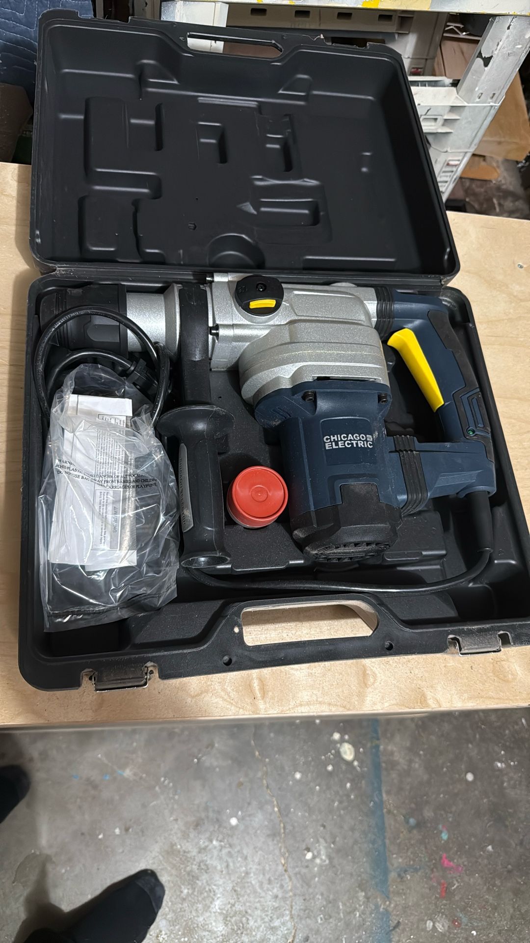 Chicago Electric Rotary hammer