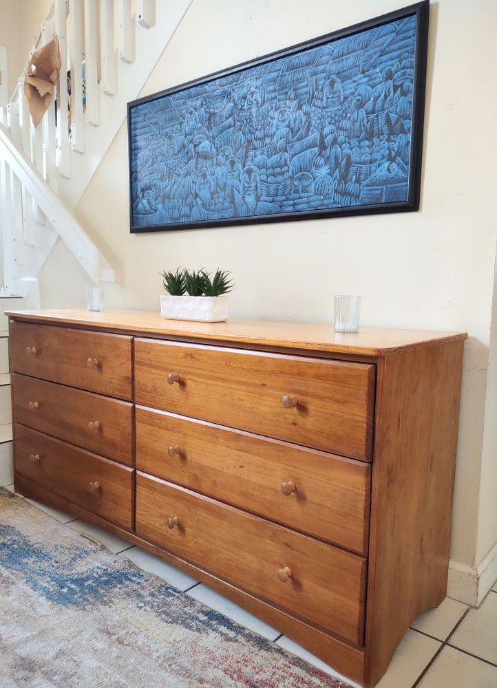 SOLID WOOD DRESSER 6 DRAWERS DELIVERY AVAILABLE