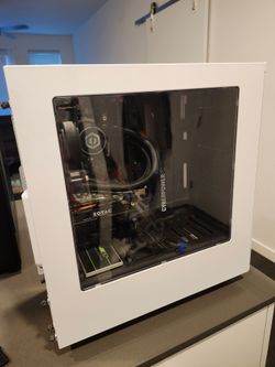Cyberpower PC Gaming PC Bundle – Intel i7-8700K | GTX 1070 | 32GB RAM | 3TB HDD + SSD | Monitor Included