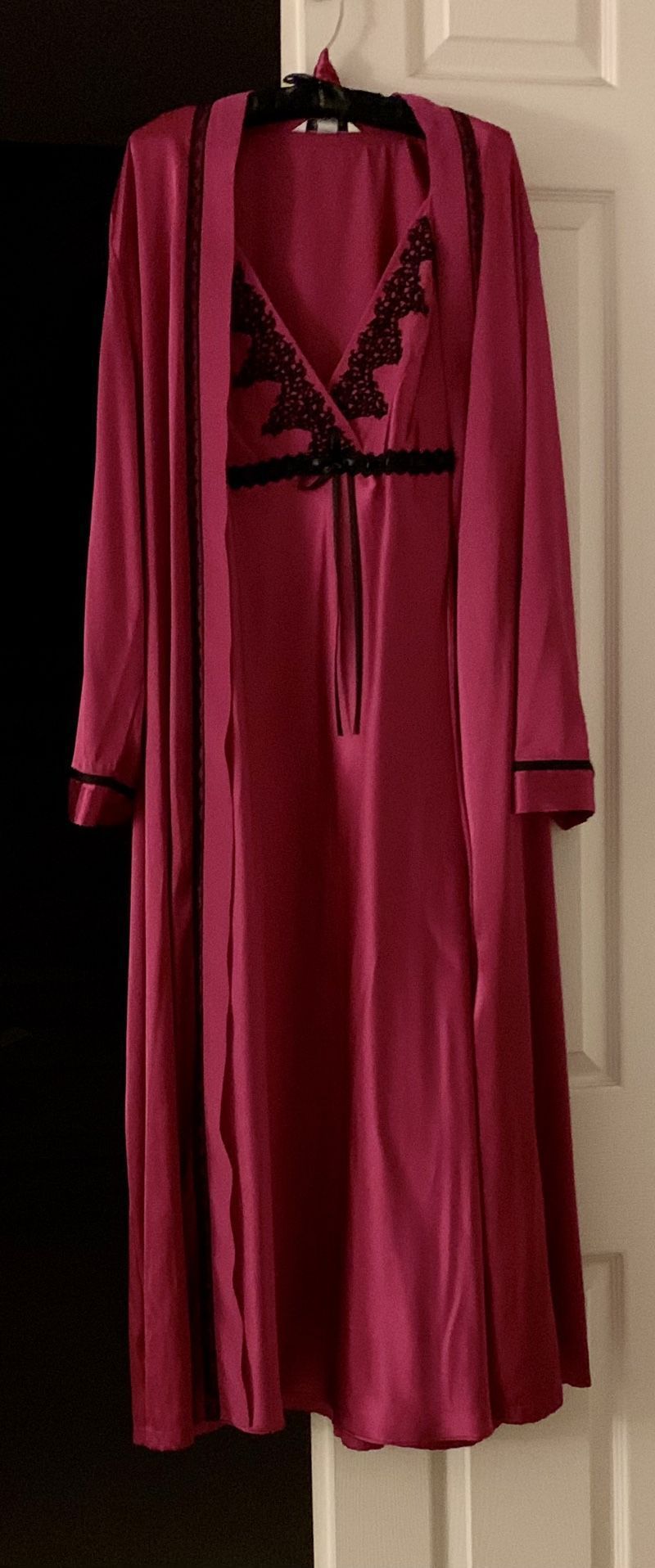 SATIN NIGHTGOWN & ROBE NIGHTWEAR LINGERIE SLEEPWEAR