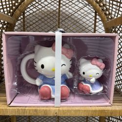 Hello Kitty Mug & Figurine 
