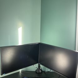 Dual Monitors With Docking Station