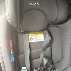 Nuna REVV