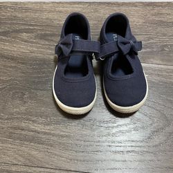 Gentle used girl shoes/ size 9C/ very comfortable from Children’s place  firm on the price