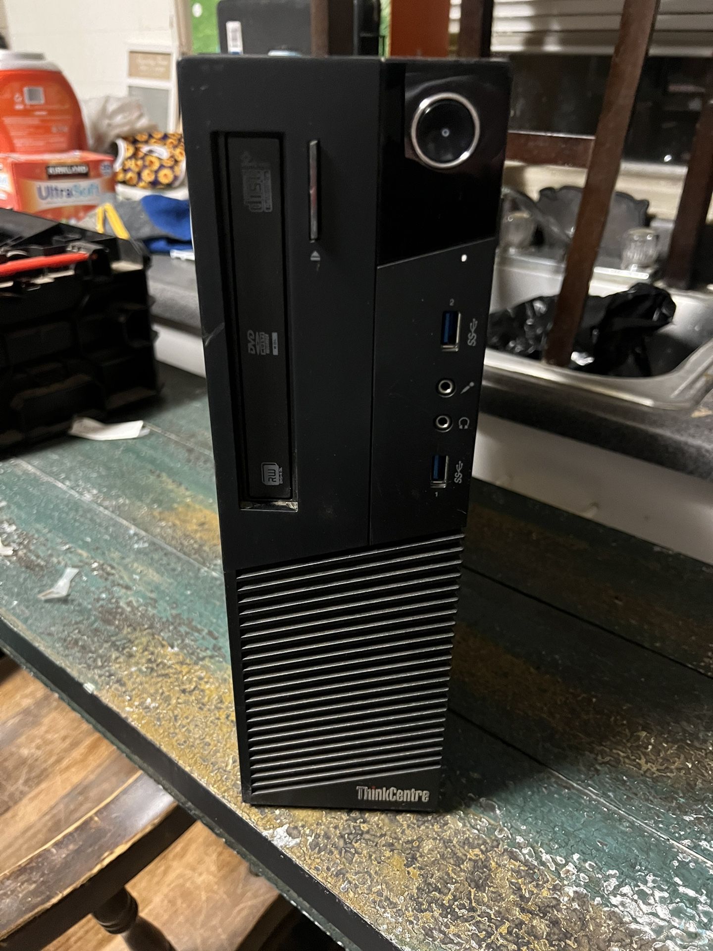 Lenovo PC ThinkCentre M83 Desktop Computer SFF