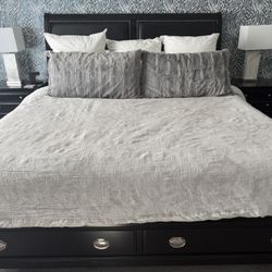 Klaussner 4 Piece King Bedroom Set