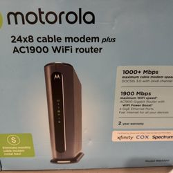 Motorola 24x8 Cable Modem + AC1900 WiFi Router (MG7700) – Barely Used