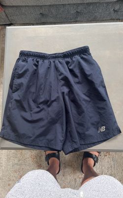New Balance Shorts Size Men’s Medium