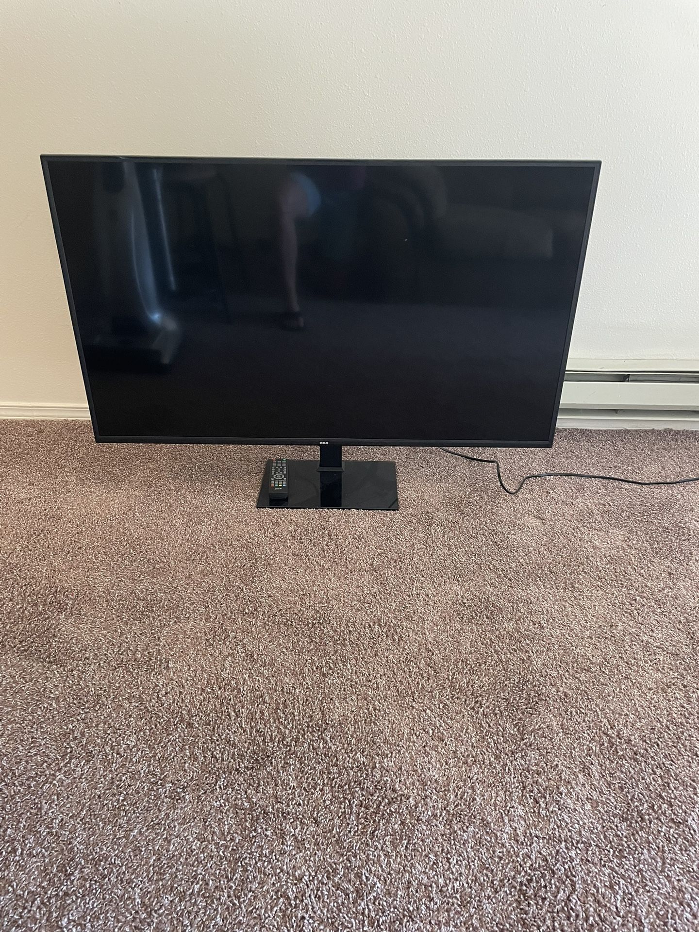 50 Inch RCA TV and Wall Mount/orstand