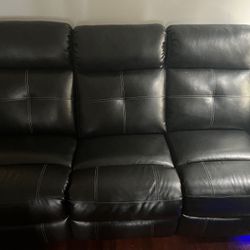 Calderwell Black Reclining Living Room Set