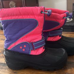 Size 3 Snow boots