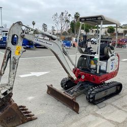 TAKEUCHI 4k Mini Excavator 