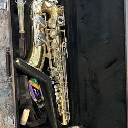 Vintage Yamaha YAS23 Saxophone With Original Case