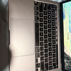 M1 MacBook Pro (256 GB/8 GB)