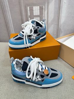 LV TRAINERS Sneakers size 11.5