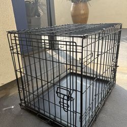 *MOVING SALE* Small Size Dog Crate GOOD CONDITION 