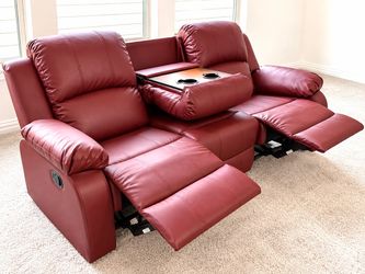 BRAND NEW • NEVER USED Beautiful 3-seater reclining sofa in a rich luxurious burgundy-red finish.