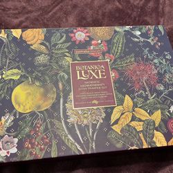 New In Box Bonita Luxe Body Pamper Set 