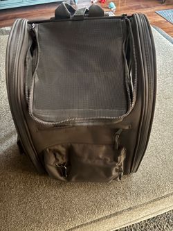 Dog carrier