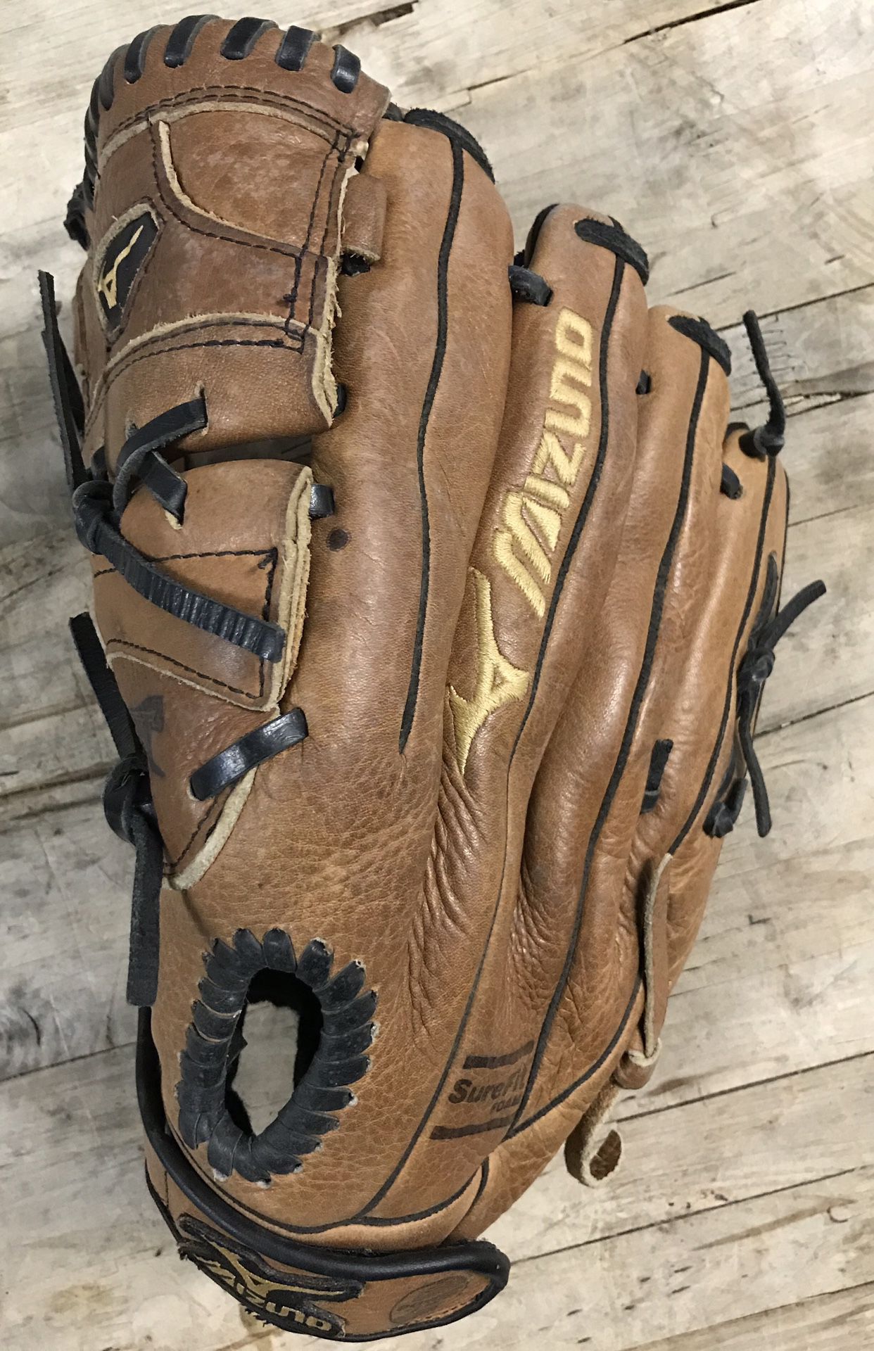 Mizuno GPL1257 12.5" Fastpitch Softball Glove