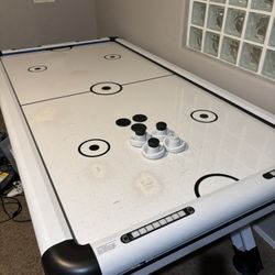 Air Hockey Table