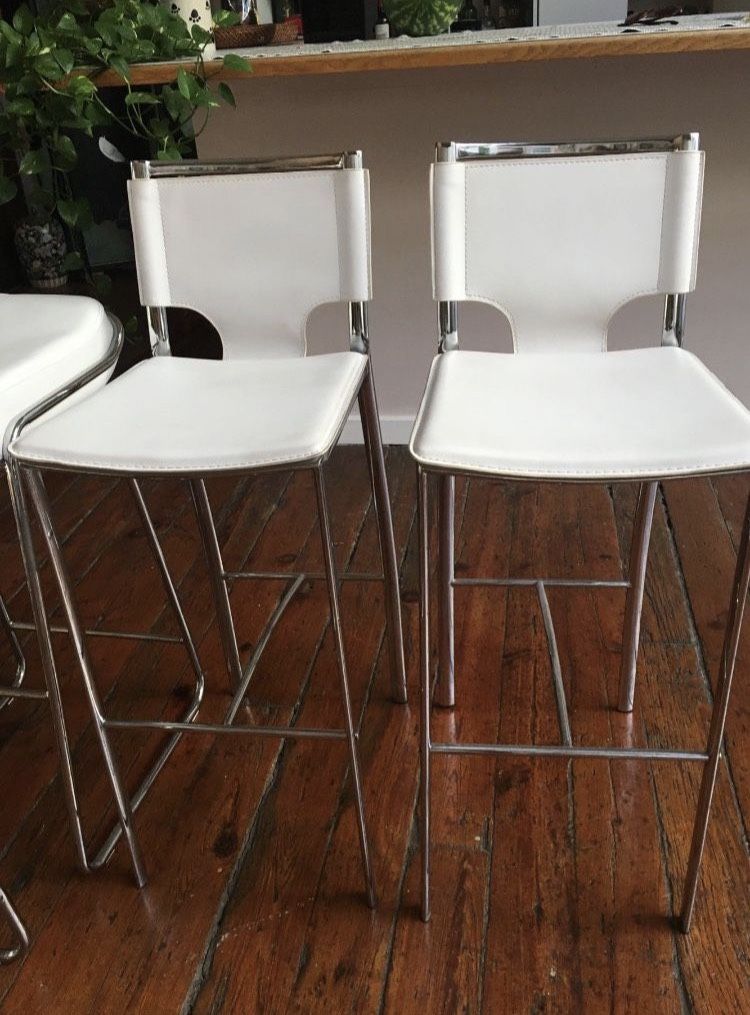White Leather With Chrome Bar Stools