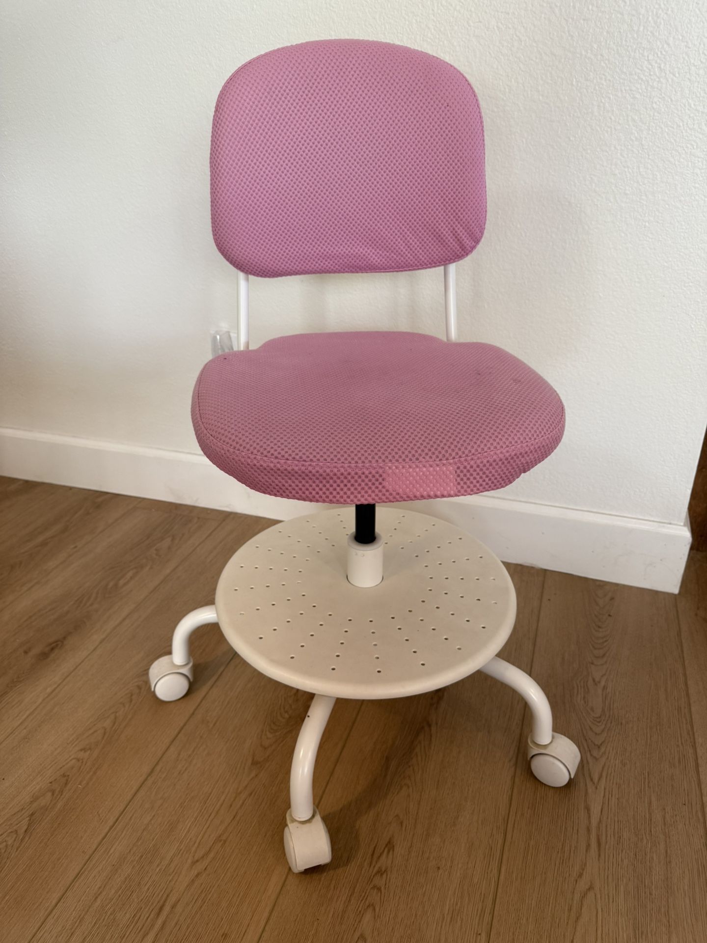 IKEA Vimund child’s Desk Chair