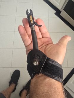 Cobra bow release