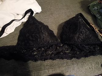 Maternity Clothes And Bra ( For Petite Women)