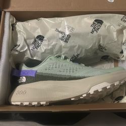 North Face Altamesa 300