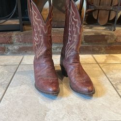 Cowboy Boots 8 D Used 