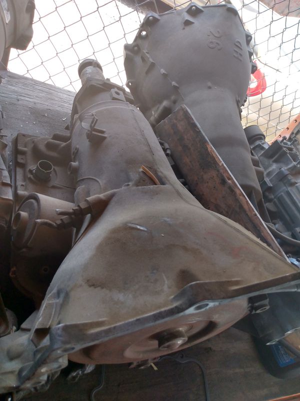 93 to 94 Chevy transmission 4l60e. Rare. Silverado 1500 for Sale in San